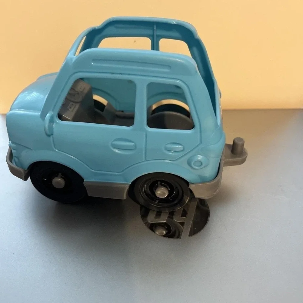 The Unbranded Brand fisher price